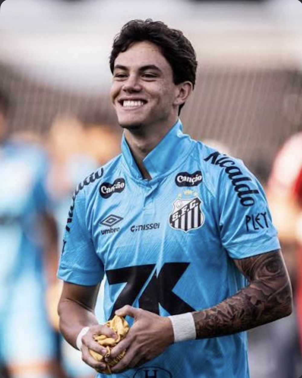 Coritiba tem interesse no lateral-direito JP Chermont, do Santos