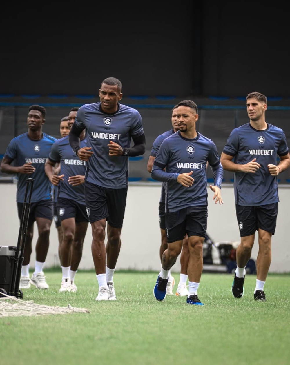 Remo enfrenta início difícil no retorno à Série A!