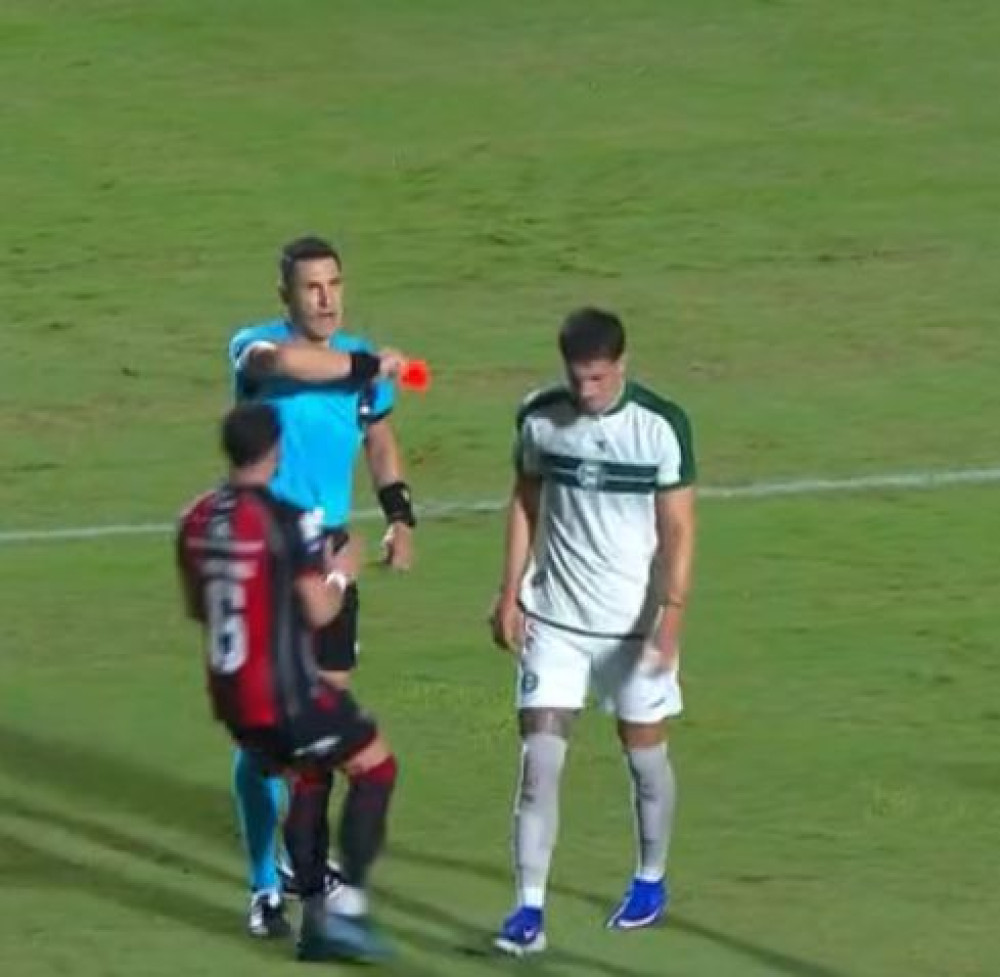 Indisciplina preocupa: Coritiba lidera expulsões no Brasileirão 