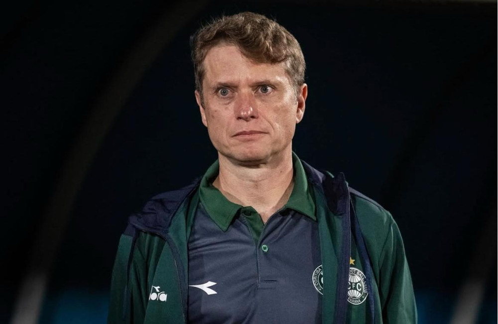 Fernando Seabra entra na mira do Vasco e pode deixar o Coritiba