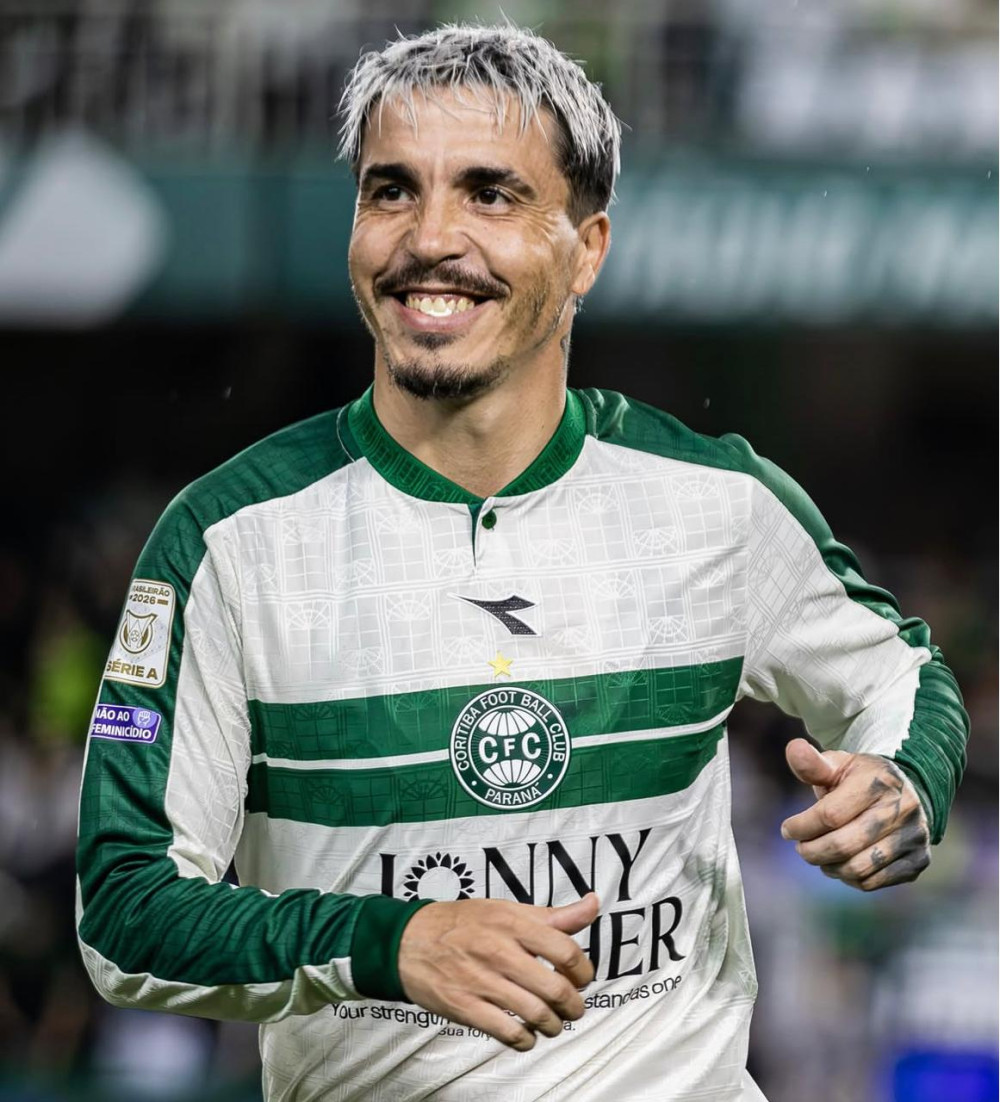 Josué faz história no Coritiba e vira preocupação para o jogo contra o São Paulo