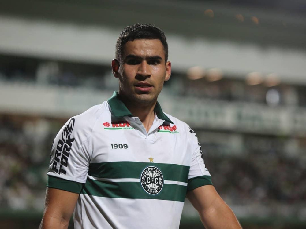 Thiago Lopes e sua cadeira cativa