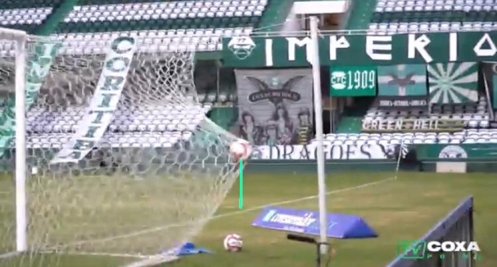 Será que a bola entrou?