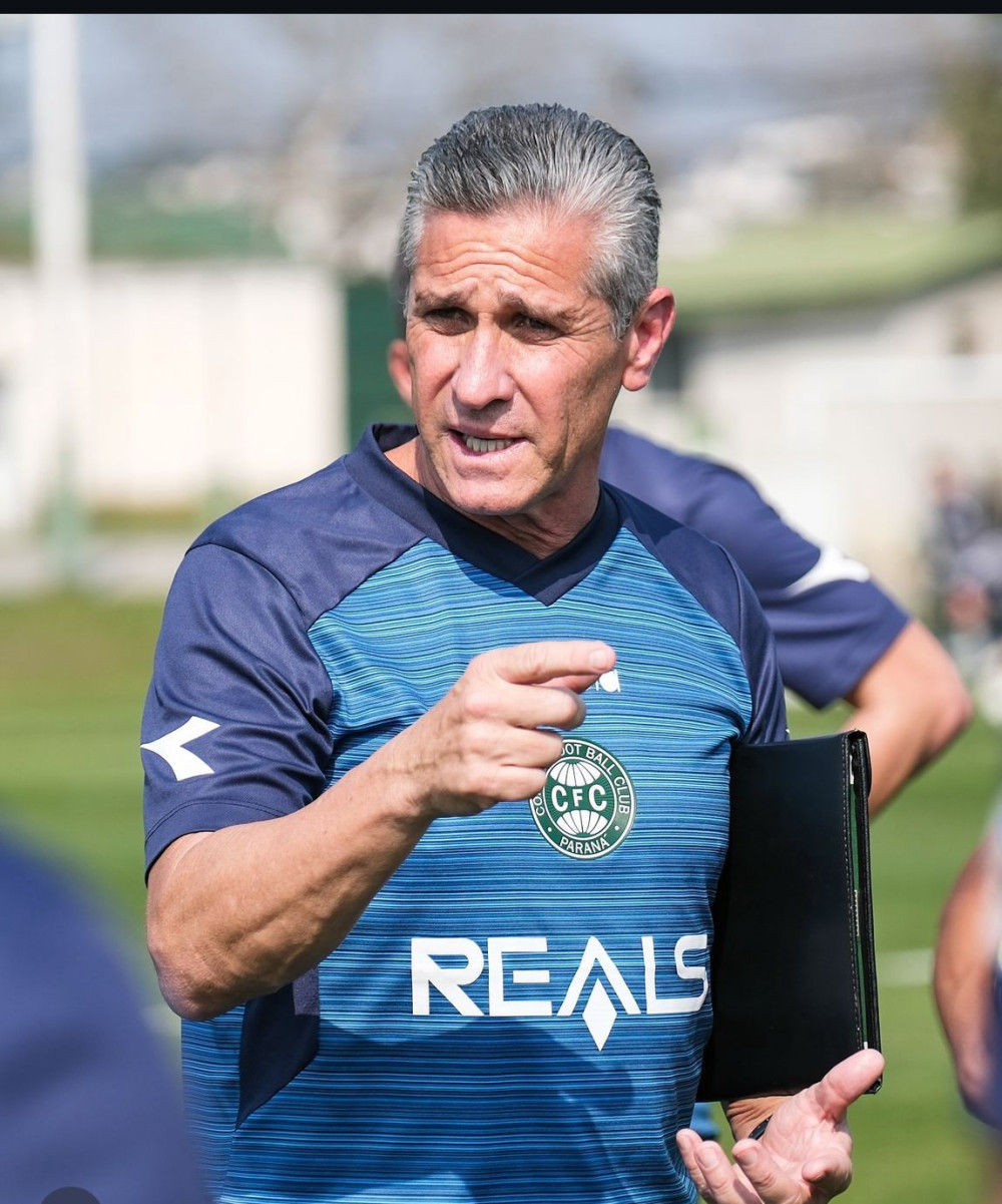 O homem quer nos levar para a Série A!