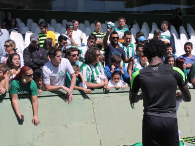 Coxa faz novo treino aberto neste sábado