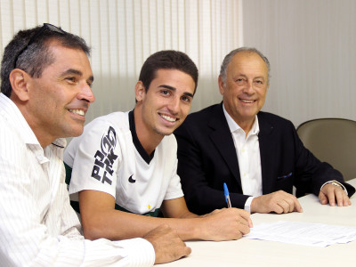 Coxa apresenta Thiago Galhardo