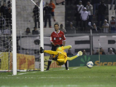 Vaná comemora reabilitação na temporada