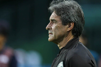 Carpegiani não é mais treinador do Coritiba