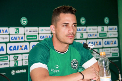 Elyeser próximo do Coritiba