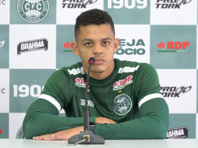 Walisson Maia tem lesão confirmada