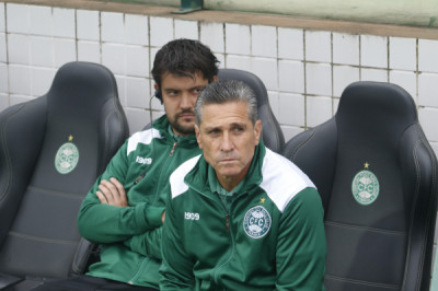 Jorginho não é mais o treinador do Coritiba