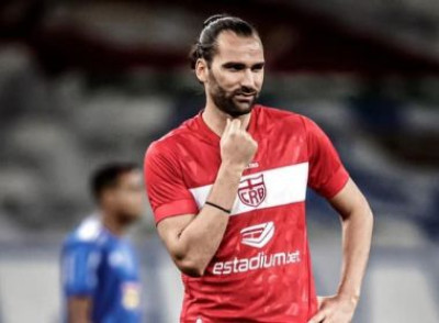 Leo Gamalho próximo de acerto com o Coritiba