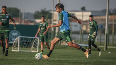 Mattheus Oliveira e Matheus Bueno são incorporados ao grupo que treina para a sequência da temporada