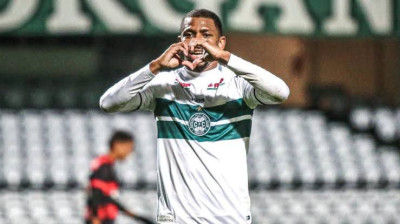Waguininho pode ser a novidade contra o Vasco