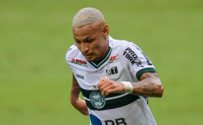 Neilton é inscrito no Campeonato Paranaense