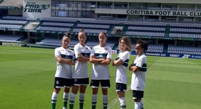 Coritiba fecha parceria para o futebol feminino
