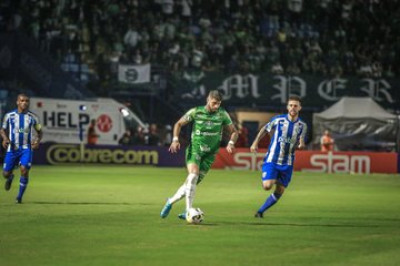 Coritiba perde para o Avaí