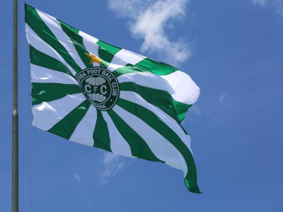 Coritiba quita dívida com Cerutti e cancela transfer ban