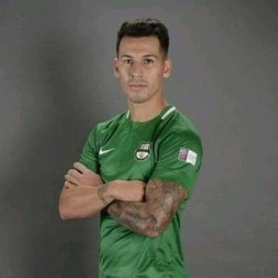 Atacante paraguaio chegando ao Coritiba