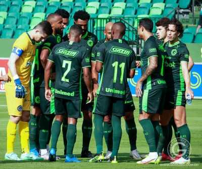 Com bom aproveitamento em casa, Goiás quer devolver derrota ao Coritiba