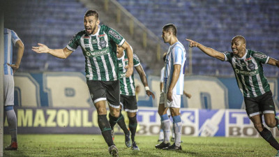 Coritiba completa 1 ano sem vitória longe do Couto pelo Brasileirão
