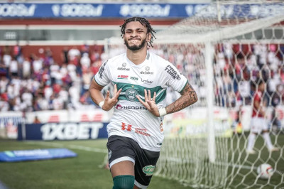 Luizão de saída do Coritiba