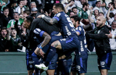 Coritiba aumenta suas chances de permanência na Série A