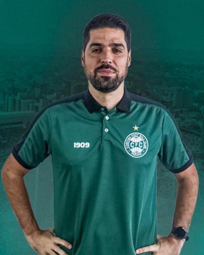 Coritiba apresenta seu novo treinador