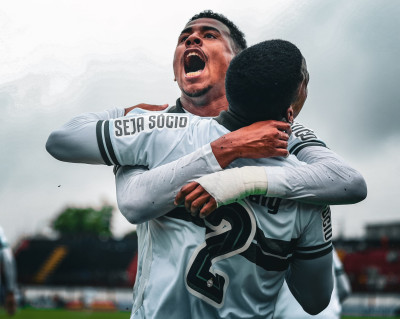 Coxa vence e se classifica na Copinha