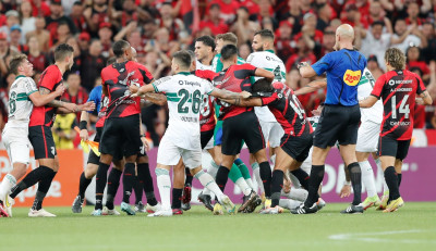 Juiz carrega na súmula