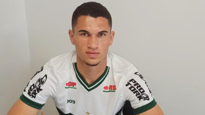 Zagueiro de saída