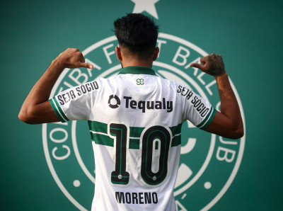 Coritiba anuncia a compra de Marcelino Moreno