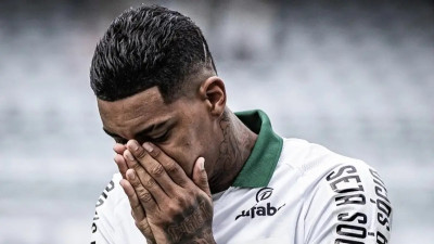 FIFA torna mundial a suspensão de Alef Manga
