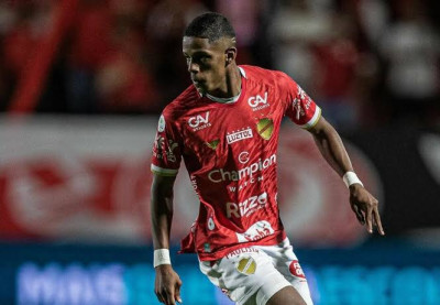 Destaque da Série B é confirmado como reforço do Coritiba