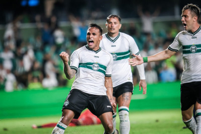 Sem nunca ter vencido o Azuriz, Coritiba vai em busca da primeira vitória