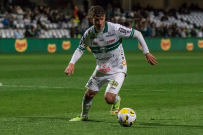 Natanael pode ser a novidade no Atletiba