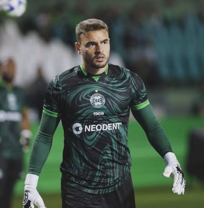 Goleiro Gabriel é emprestado ao Juventude