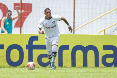 Lateral chegando ao Verdão