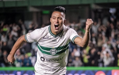 Sebastian Gómez pode voltar ao Coritiba contra o América.