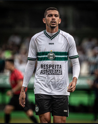 Bruno Melo desfalca o Coritiba contra o Paysandu