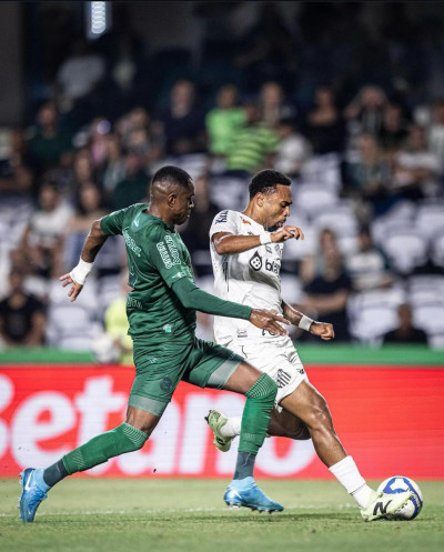 Coritiba em Ruínas: Derrota e Apatia