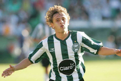 Rafinha próximo do retorno ao Coritiba