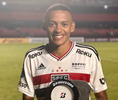 Coritiba próximo de jovem atacante do São Paulo