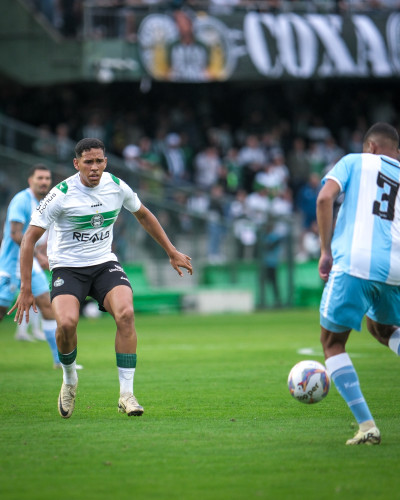 Coritiba perde para o Londrina e estreia com derrota em 2025