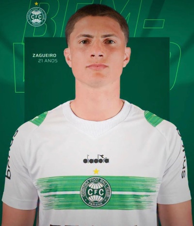 Coritiba anuncia a contratação do zagueiro Tiago Cóser
