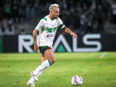 Rafinha é liberado pelo Coritiba e não enfrenta o Santos