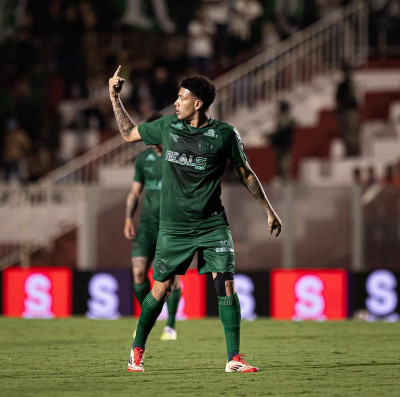 Filipe Machado desfalca o Coritiba contra a Chapecoense