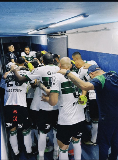 Coritiba mantém consistência e segue firme no G4 da Série B