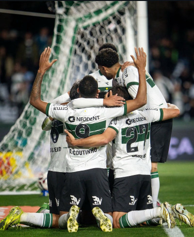 Ataque desencanta e alimenta esperanças na reta final da Série B