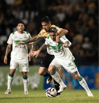 Coritiba busca retomar a liderança contra o América/MG